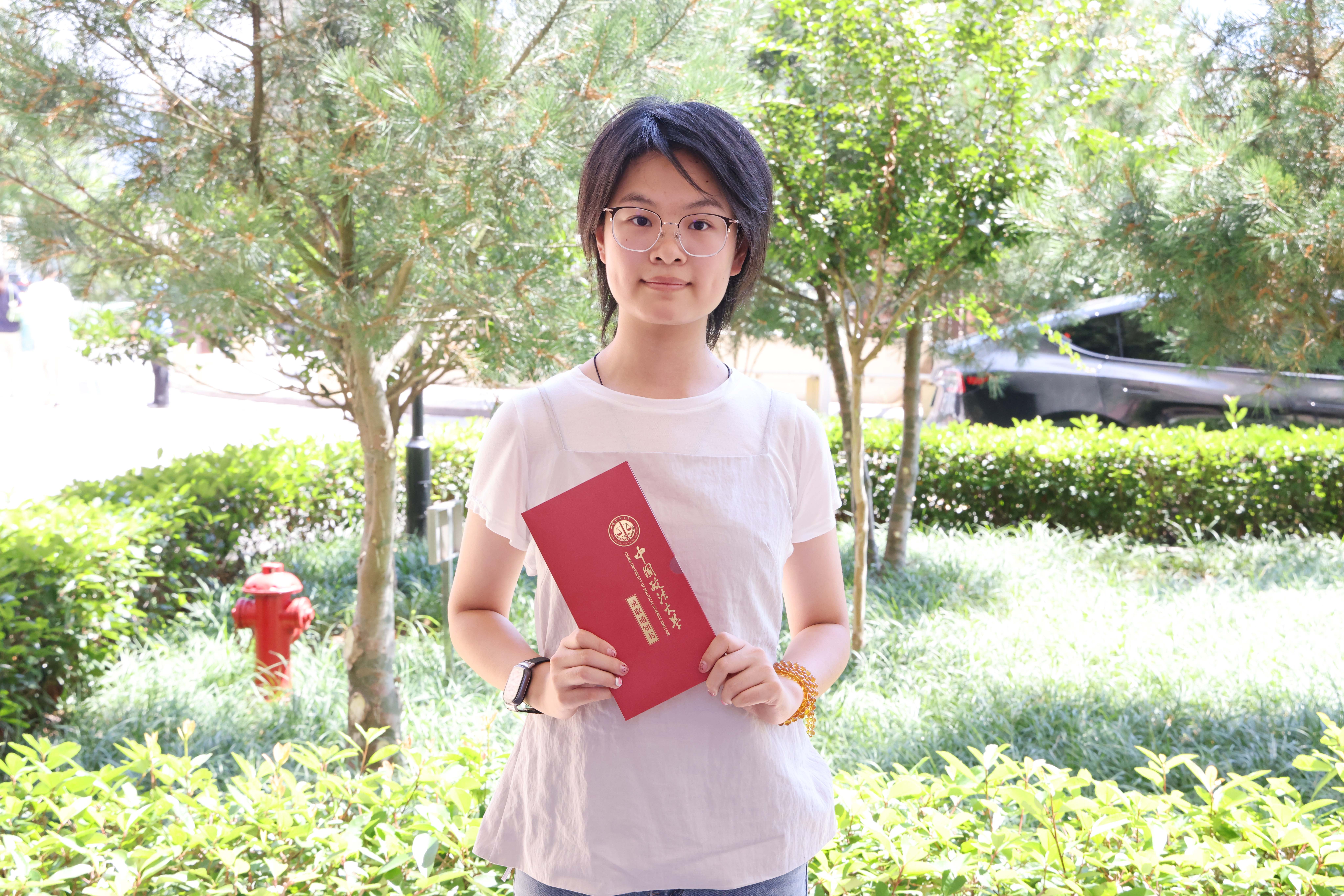 中国政法大学——张瑜滢.JPG